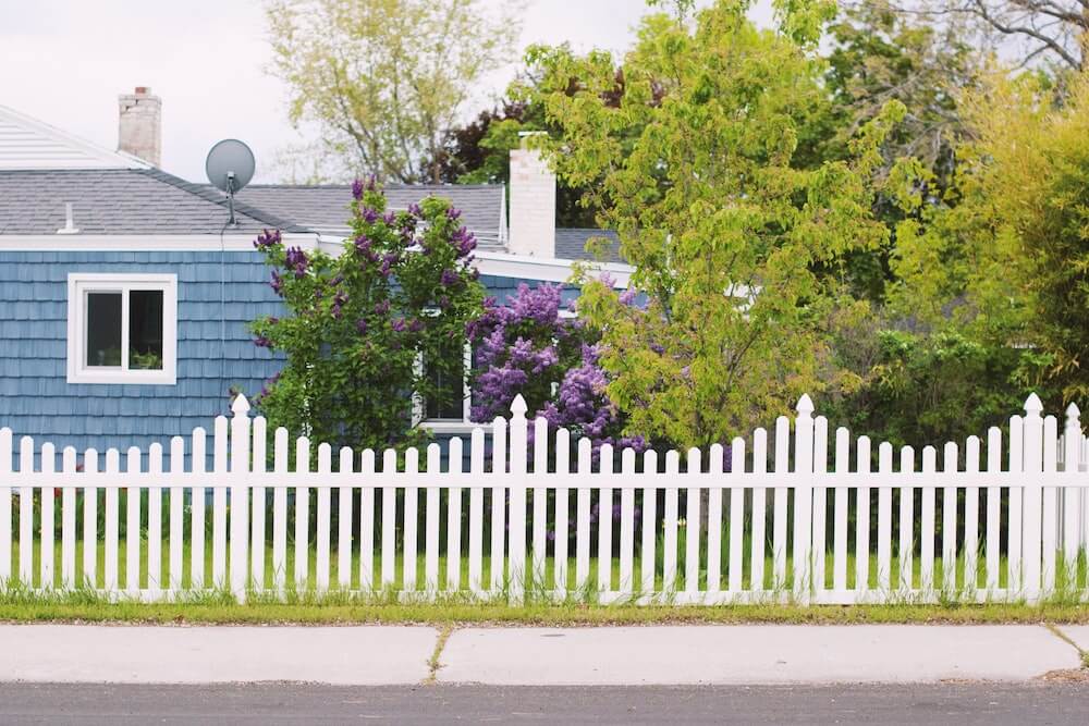 white 4' high picket fence, King fence solution, Kings Mountain, NC.